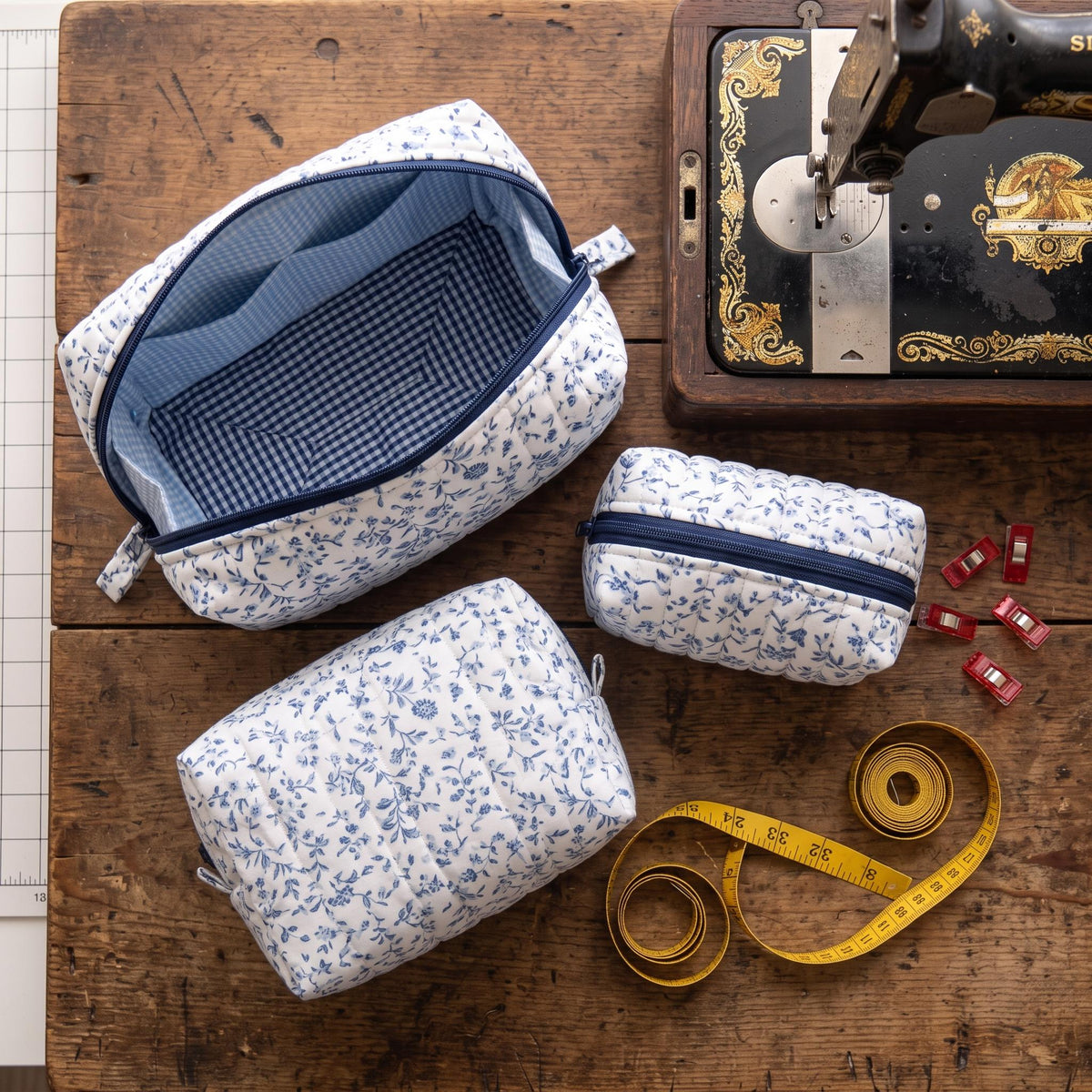 Open-Up Clamshell Pouch — PDF Sewing Pattern